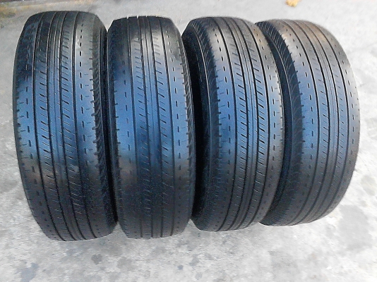 215/70R16 BRIDGESTONE DURAVIS R611  ชุด  4 เส้น  TEL.081-427-3941