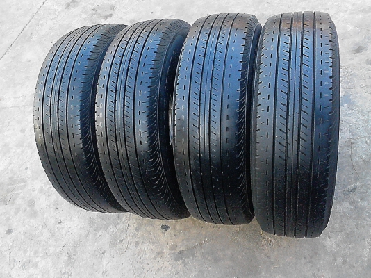 215/70R16 BRIDGESTONE DURAVIS R611  ชุด  4 เส้น  TEL.081-427-3941