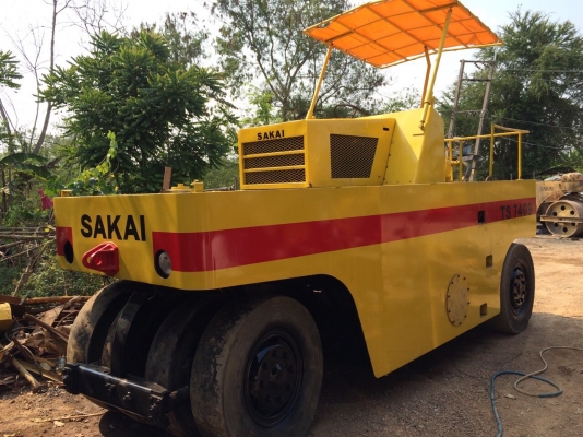 ต้องการขายรถบดล้อยาง9ล้อSAKAI TS7409 พร้อมใช้งาน เล่มทะเบียน