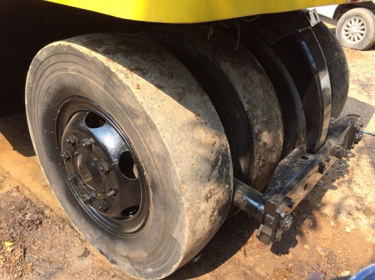 ต้องการขายรถบดล้อยาง9ล้อSAKAI TS7409 พร้อมใช้งาน เล่มทะเบียน