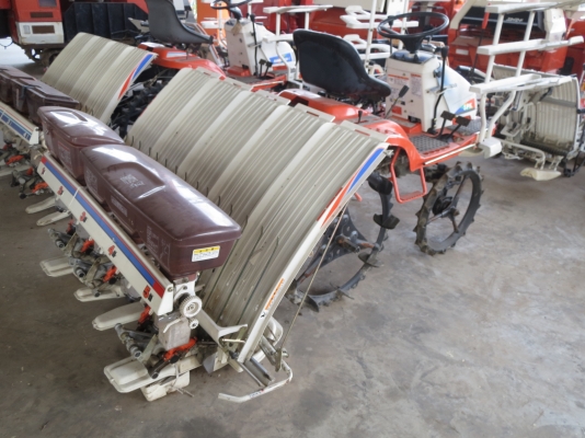 รถดำนาแบบนั่งขับ คูโบต้า 5แถว พร้อมใช้งาน