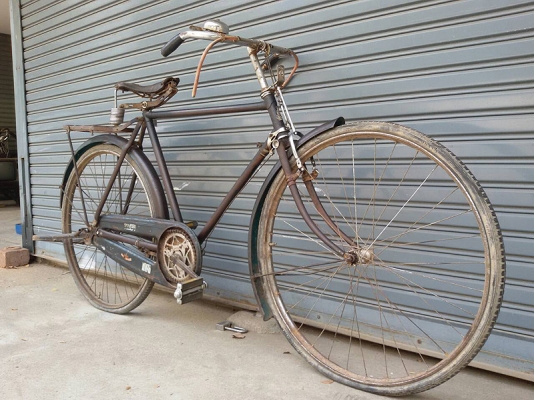 ขายจักรยานโบราณราเล่ห์ 28 ชายปีเก่ามีปรับหนืดคอมีรูปครับ