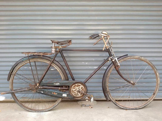 ขายจักรยานโบราณราเล่ห์ 28 ชายปีเก่ามีปรับหนืดคอมีรูปครับ