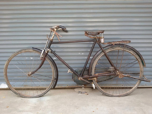 ขายจักรยานโบราณราเล่ห์ 28 ชายปีเก่ามีปรับหนืดคอมีรูปครับ