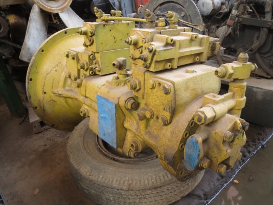 ปั๊มไฮดรอลิคPC200 รุ่น5 มือสองญี่ปุ่น