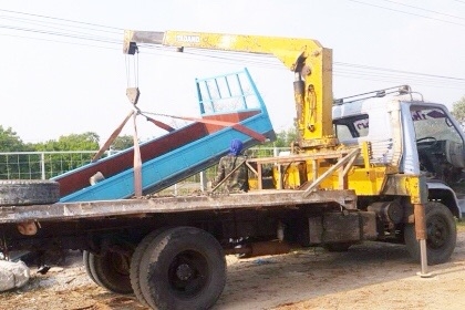 ISUZU NPR 110 HP 4BE1 รถบรรทุกหกล้อติดเครน TADANO 3 ตัน 3 ปลอก กระบะเหล็กคาร์โก้ความยาว 4.30 เมตรสภาพดีพร้อมใช้งานได้เลยครับ เครื่องยนต์ 110 แรงแรงดีไม่เยิ้ม เครนใช้งานได้ปกติดีทุกอย่างไม่มีปัญหา หัวเก๋งไม่ผุภายในคอนโซลครบ พวงมาลัยเพาเวอร์ ช่วงล่างแน่นดีเ ISUZU NPR 110 HP 4BE1 รถบรรทุกหกล้อติดเครน TADANO 3 ตัน 3 ปลอก กระบะเหล็กคาร์โก้ความยาว 4.30 เมตรสภาพดีพร้อมใช้งานได้เลยครับ เครื่องยนต์ 110 แรงแรงดีไม่เยิ้ม เครนใช้งานได้ปกติดีทุกอย่างไม่มีปัญหา หัวเก๋งไม่ผุภายในคอนโซลครบ พวงมาลัยเพาเวอร์ ช่วงล่างแน่นดีเ