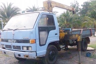 ISUZU NPR 110 HP 4BE1 รถบรรทุกหกล้อติดเครน TADANO 3 ตัน 3 ปลอก กระบะเหล็กคาร์โก้ความยาว 4.30 เมตรสภาพดีพร้อมใช้งานได้เลยครับ เครื่องยนต์ 110 แรงแรงดีไม่เยิ้ม เครนใช้งานได้ปกติดีทุกอย่างไม่มีปัญหา หัวเก๋งไม่ผุภายในคอนโซลครบ พวงมาลัยเพาเวอร์ ช่วงล่างแน่นดีเ ISUZU NPR 110 HP 4BE1 รถบรรทุกหกล้อติดเครน TADANO 3 ตัน 3 ปลอก กระบะเหล็กคาร์โก้ความยาว 4.30 เมตรสภาพดีพร้อมใช้งานได้เลยครับ เครื่องยนต์ 110 แรงแรงดีไม่เยิ้ม เครนใช้งานได้ปกติดีทุกอย่างไม่มีปัญหา หัวเก๋งไม่ผุภายในคอนโซลครบ พวงมาลัยเพาเวอร์ ช่วงล่างแน่นดีเ