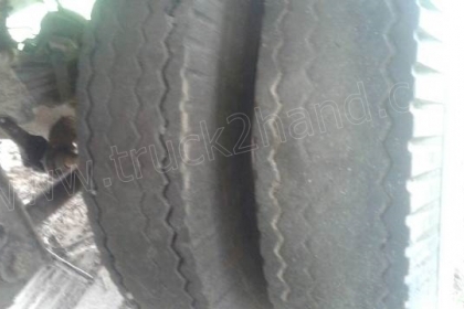 หางพื้นเรียบ   2  เพลา สามมิตร  หางปี 2542  ยาว  12.40  เมตร  กว้าง  2.5   เมตร