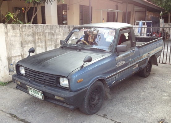 MAZDA น้อย รถพร้อมใช้งาน ภาษีไม่ขาดเล่มชุดโอนพร้อม 082-3816797