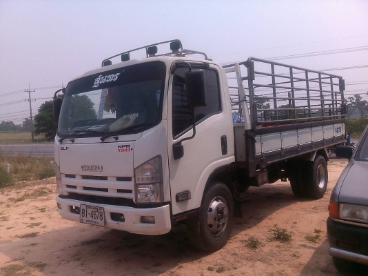 หกล้อ อีซูซุ NPR150&hellip;ลูกค้ารับรถเดินทางกลับเมืองช้างใหญ่&hellip;แล้ว ขอบเสี่ยใจถึง เมืองช้างอีสานใต้