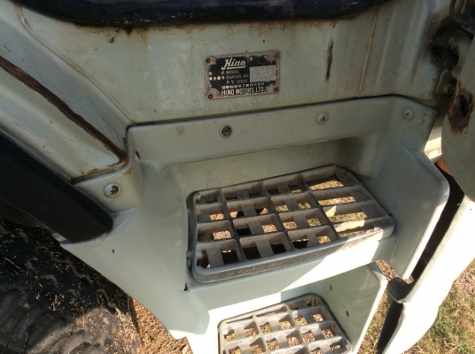 HINO 6ล้อ(ดั๊ม) เครื่อง 195 แรง (3Hแท้) กระบะดั๊มยาว 4ม. เบรคจิ๊ฟฟี่ พวงมาลัยพาว์เวอร์ ขาย 570,000 บาท (ศุภากร 081-4252943)