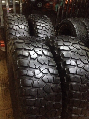 ขายยางBF Mud KM2 315/75/16 ดอกเต็มๆ