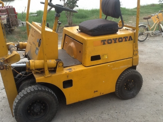 รถยกToyota 2fg10 สภาพดีพร้อมใช้ราคาไม่แพง เสาสูง3เมตร รถยกToyota 2fg10 สภาพดีพร้อมใช้ราคาไม่แพง เสาสูง3เมตร