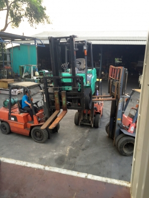 -:-*&bull;*ข า ย ร ถ ย ก นำ เ ข้ า*&bull;*-:-MITSUBISHI FD35-F14E เครื่องดีเซล เสา3เมตร เกียร์ธรรมดา สนใจติดต่อ083-062-0223(ปอนด์)