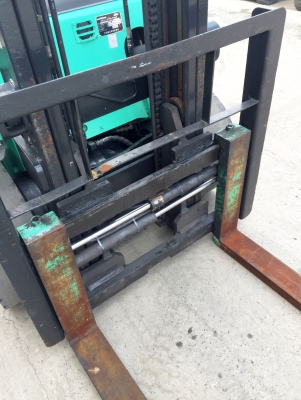 -:-*&bull;*ข า ย ร ถ ย ก นำ เ ข้ า*&bull;*-:-MITSUBISHI FD35-F14E เครื่องดีเซล เสา3เมตร เกียร์ธรรมดา สนใจติดต่อ083-062-0223(ปอนด์)