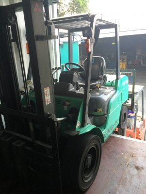 -:-*&bull;*ข า ย ร ถ ย ก นำ เ ข้ า*&bull;*-:-MITSUBISHI FD35-F14E เครื่องดีเซล เสา3เมตร เกียร์ธรรมดา สนใจติดต่อ083-062-0223(ปอนด์)