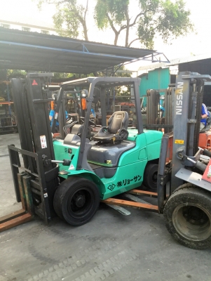 -:-*&bull;*ข า ย ร ถ ย ก นำ เ ข้ า*&bull;*-:-MITSUBISHI FD35-F14E เครื่องดีเซล เสา3เมตร เกียร์ธรรมดา สนใจติดต่อ083-062-0223(ปอนด์)