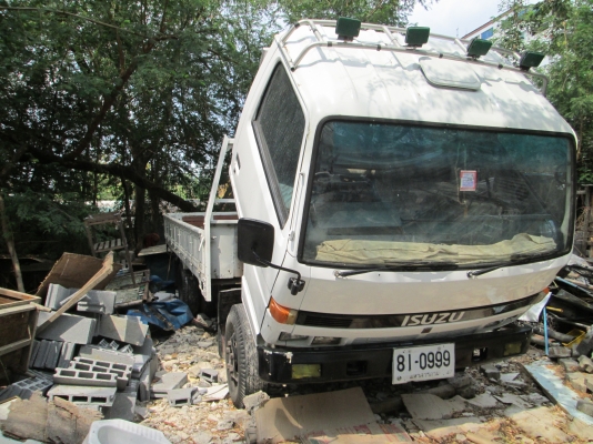 เลขเครื่องไม่ตรงอย่างเดียวครับ  ขายNPR-เครื่อง110-4BE1  ไม่มีค้างงวดแล้ว  ปิดยอดไปแล้ว