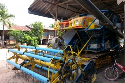 ขายรถเกี่ยวข้าวเกษตรพัฒนา เจ้าช้างไวไฟ เครื่องJO8C 260แรง อุ้ม2.5ตัน เครื่องดี ช่วงล่างแน่น เกี่ยวเร็ว พร้อมลุยงานนาปี สภาพพร้อมใช้งาน สนใจโทร 090-8588220คุณนะ 093-3258446คุณบิวตี้ ID:narong498 หรือ www.truck.in.th/498 หรือfb:ณรงค์ ซื้อขายรถมือสอง(เว็บไซต ขายรถเกี่ยวข้าวเกษตรพัฒนา เจ้าช้างไวไฟ เครื่องJO8C 260แรง อุ้ม2.5ตัน เครื่องดี ช่วงล่างแน่น เกี่ยวเร็ว พร้อมลุยงานนาปี สภาพพร้อมใช้งาน สนใจโทร 090-8588220คุณนะ 093-3258446คุณบิวตี้ ID:narong498 หรือ www.truck.in.th/498 หรือfb:ณรงค์ ซื้อขายรถมือสอง(เว็บไซต