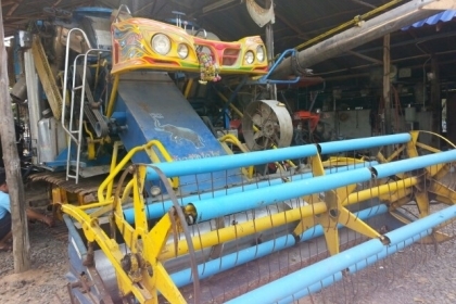 ขายรถเกี่ยวข้าวเกษตรพัฒนา เจ้าช้างไวไฟ เครื่องJO8C 260แรง อุ้ม2.5ตัน เครื่องดี ช่วงล่างแน่น เกี่ยวเร็ว พร้อมลุยงานนาปี สภาพพร้อมใช้งาน สนใจโทร 090-8588220คุณนะ 093-3258446คุณบิวตี้ ID:narong498 หรือ www.truck.in.th/498 หรือfb:ณรงค์ ซื้อขายรถมือสอง(เว็บไซต