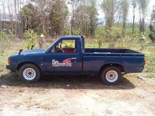 datsun 720 ช่วงสั้น ไฟกลม เกียร์คอ datsun 720 ช่วงสั้น ไฟกลม เกียร์คอ