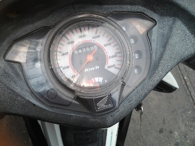 เวฟ125xปี51ตาทเท้า