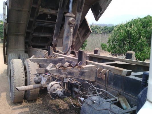 สิบล้อทูอินวัน F17เครื่อง195สองเพลาพร้อมสโลว์ดั๊มได้เป็นเทนเล่อก็ได้เอกสารพรอ้ม