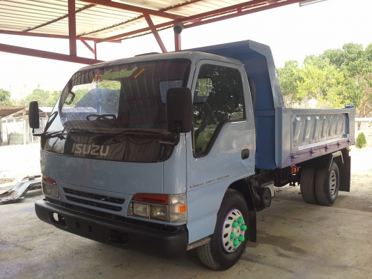 ขอบคุณท่านนายก ปลวกแดง จ.ระยองที่ให้ความไว้วางใจครับ ขาย495000 บาท  NPR กาตูนร์ 120 เเรง ห้างแท้ สวยมากเพิ่งวางดั้มสดๆ  คัชชีสวยทั้งเส้นหมุดครบทุกตัว ทุกระบบพร้อมทำงาน ต่อรองได้