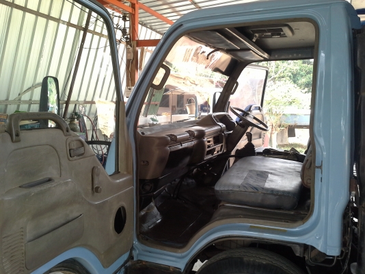 ขอบคุณท่านนายก ปลวกแดง จ.ระยองที่ให้ความไว้วางใจครับ ขาย495000 บาท  NPR กาตูนร์ 120 เเรง ห้างแท้ สวยมากเพิ่งวางดั้มสดๆ  คัชชีสวยทั้งเส้นหมุดครบทุกตัว ทุกระบบพร้อมทำงาน ต่อรองได้