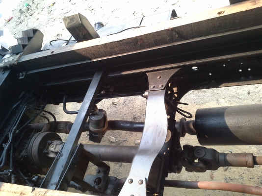 ขอบคุณท่านนายก ปลวกแดง จ.ระยองที่ให้ความไว้วางใจครับ ขาย495000 บาท  NPR กาตูนร์ 120 เเรง ห้างแท้ สวยมากเพิ่งวางดั้มสดๆ  คัชชีสวยทั้งเส้นหมุดครบทุกตัว ทุกระบบพร้อมทำงาน ต่อรองได้