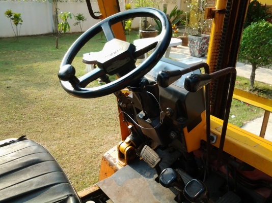 ขาย Forklift Nissan 1.5 ตัน ขาย Forklift Nissan 1.5 ตัน