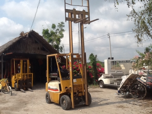 รถยกkomutsu fg10l-14 สภาพดีพร้อมใช้ เครื่องเกียร์ไฮดรอลิคดี