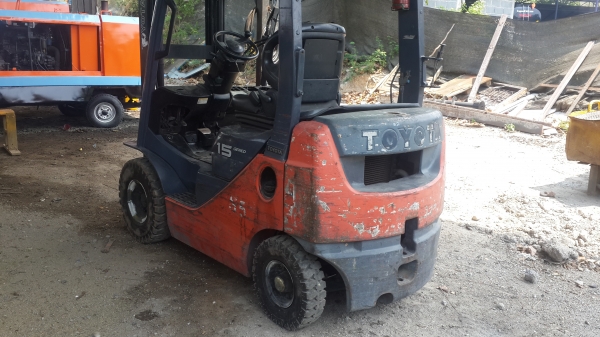 ขายรถยก1.5ตัน  รุ่น8ล่าสุด..รถนอกมาแล้ว