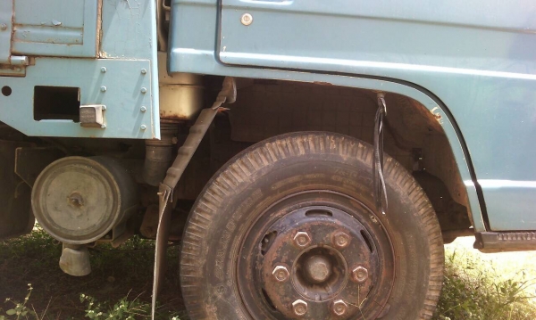 6ลัอรั้วมีหลังคาบรรทุกรับ-ส่งนักเรียน. Isuzu. Npr115แรง เกียร์ยาว รถสภาพดีพร้อมใช้