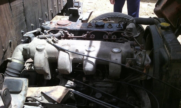 6ลัอรั้วมีหลังคาบรรทุกรับ-ส่งนักเรียน. Isuzu. Npr115แรง เกียร์ยาว รถสภาพดีพร้อมใช้