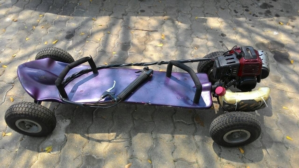 ขาย Motor Skateboard ( สเก็ตบอร์ด มอเตอร์ ) ขาย Motor Skateboard ( สเก็ตบอร์ด มอเตอร์ )