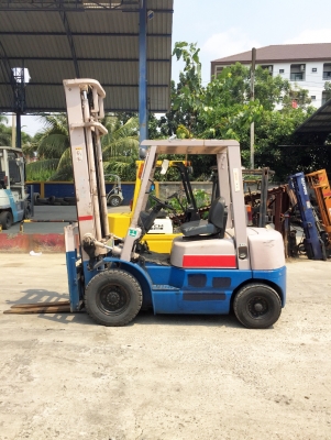 -:-*&bull;*ข า ย ร ถ ย ก นำ เ ข้ า*&bull;*-:-TCM FD20Z5 เครื่องดีเซลc240 เสาสูง4.5เมตร เกียร์ท็อก สนใจติดต่อ 083-062-0223(ปอนด์)