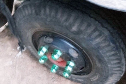 ISUZU KS 100 HP 4BC1 รถบรรทุกหกล้อ กระบะเหล็กคอกไม้ความยาว 4.30 เมตรพื้นไม้สภาพดีสุดๆไม่มีผุเลยครับพร้อมบรรทุกหนักได้เลย เครื่องยนต์ 100 แรงฝาขาวแรงดีไม่เยิ้ม หัวเก๋งสวยภายในคอนโซลครบพร้อม พวงมาลัยเพาเวอร์ ช่วงล่างใหญ่คัชซีไม่มีบวม คานหน้ากับเฟืองท้ายติด ISUZU KS 100 HP 4BC1 รถบรรทุกหกล้อ กระบะเหล็กคอกไม้ความยาว 4.30 เมตรพื้นไม้สภาพดีสุดๆไม่มีผุเลยครับพร้อมบรรทุกหนักได้เลย เครื่องยนต์ 100 แรงฝาขาวแรงดีไม่เยิ้ม หัวเก๋งสวยภายในคอนโซลครบพร้อม พวงมาลัยเพาเวอร์ ช่วงล่างใหญ่คัชซีไม่มีบวม คานหน้ากับเฟืองท้ายติด