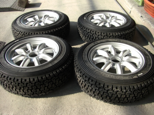 ล้อกล้วย บีอาร์ วาตา ขอบ 14"