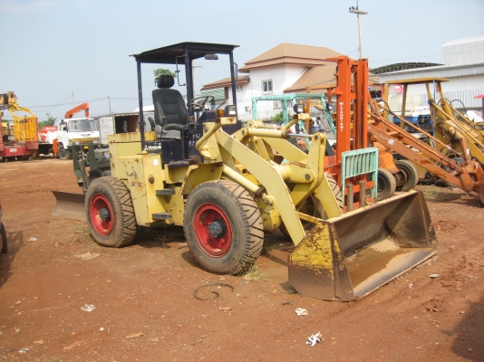 รถตักล้อยาง มิตซู WS400 รถมือสองจากนอก รถตักล้อยาง มิตซู WS400 รถมือสองจากนอก