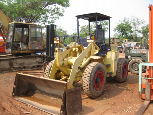 รถตักล้อยาง มิตซู WS400 รถมือสองจากนอก