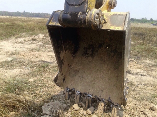 ขายรถแบ็คโฮ KOMATSU PC200-7 เอกสารเล่มทะเบียน ไมล์ชั่วโมง 17,xxx รถสวยมากเดิมๆ พร้อมใช้งาน ขายรถแบ็คโฮ KOMATSU PC200-7 เอกสารเล่มทะเบียน ไมล์ชั่วโมง 17,xxx รถสวยมากเดิมๆ พร้อมใช้งาน