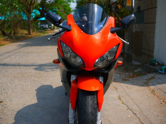 ขาย Cbr400 พร้อมทะเบียนแท้ แฟริ่ง Cbr1000 08 เบิกไฟหน้าแท้ cbr1000 ใส่ พร้อมท่อสูตร เครื่องดี ศูนย์ตรง