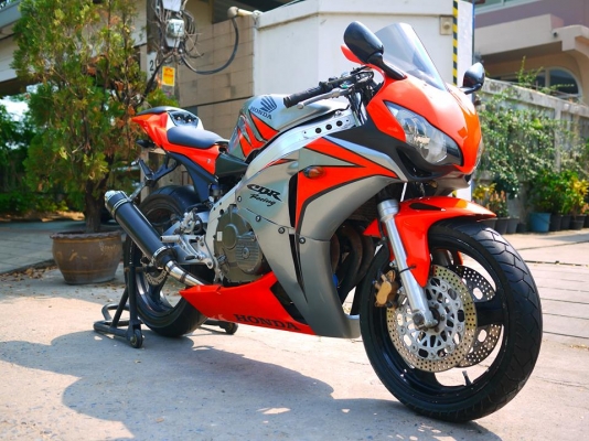 ขาย Cbr400 พร้อมทะเบียนแท้ แฟริ่ง Cbr1000 08 เบิกไฟหน้าแท้ cbr1000 ใส่ พร้อมท่อสูตร เครื่องดี ศูนย์ตรง