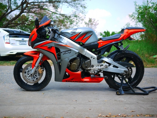ขาย Cbr400 พร้อมทะเบียนแท้ แฟริ่ง Cbr1000 08 เบิกไฟหน้าแท้ cbr1000 ใส่ พร้อมท่อสูตร เครื่องดี ศูนย์ตรง