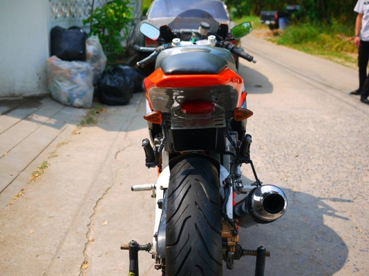 ขาย Cbr400 พร้อมทะเบียนแท้ แฟริ่ง Cbr1000 08 เบิกไฟหน้าแท้ cbr1000 ใส่ พร้อมท่อสูตร เครื่องดี ศูนย์ตรง