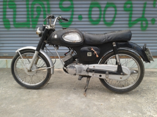 ขาย รถมอร์ไซค์ บริสโตน 50 เครื่องติดขับได้ทะเบียนชื่อผมเลย