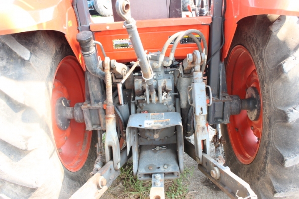 ดาวน์เพียง 140,000 บาท KUBOTA MAX M7040 เดิมๆ