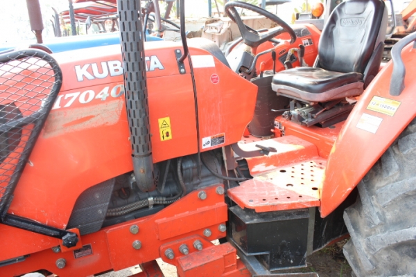 ดาวน์เพียง 140,000 บาท KUBOTA MAX M7040 เดิมๆ