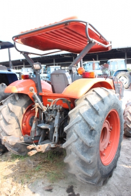 ดาวน์เพียง 140,000 บาท KUBOTA MAX M7040 เดิมๆ